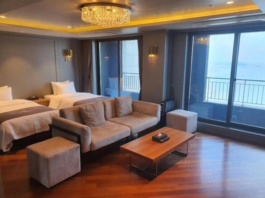 انشيون Grace Suite Hotel المظهر الخارجي الصورة